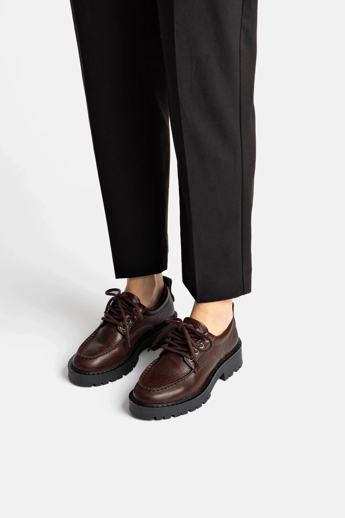 London Lace Up Loafer In Brown Leather Light Step