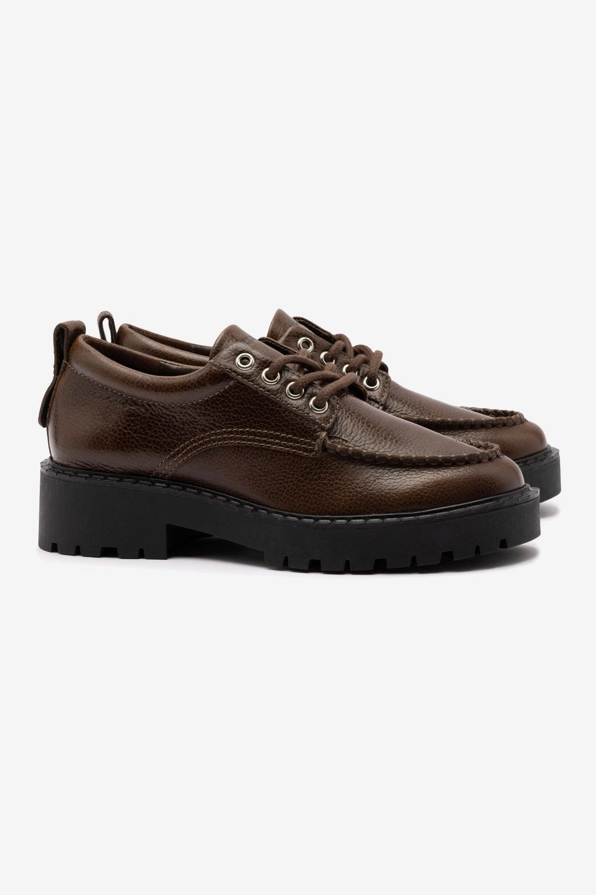 Affordable Luxury London Lace Up Loafer In Brown Leather