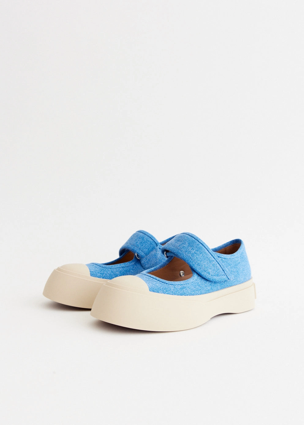 Airy Touch Sustainable Road Trip Mary Jane Sneakers