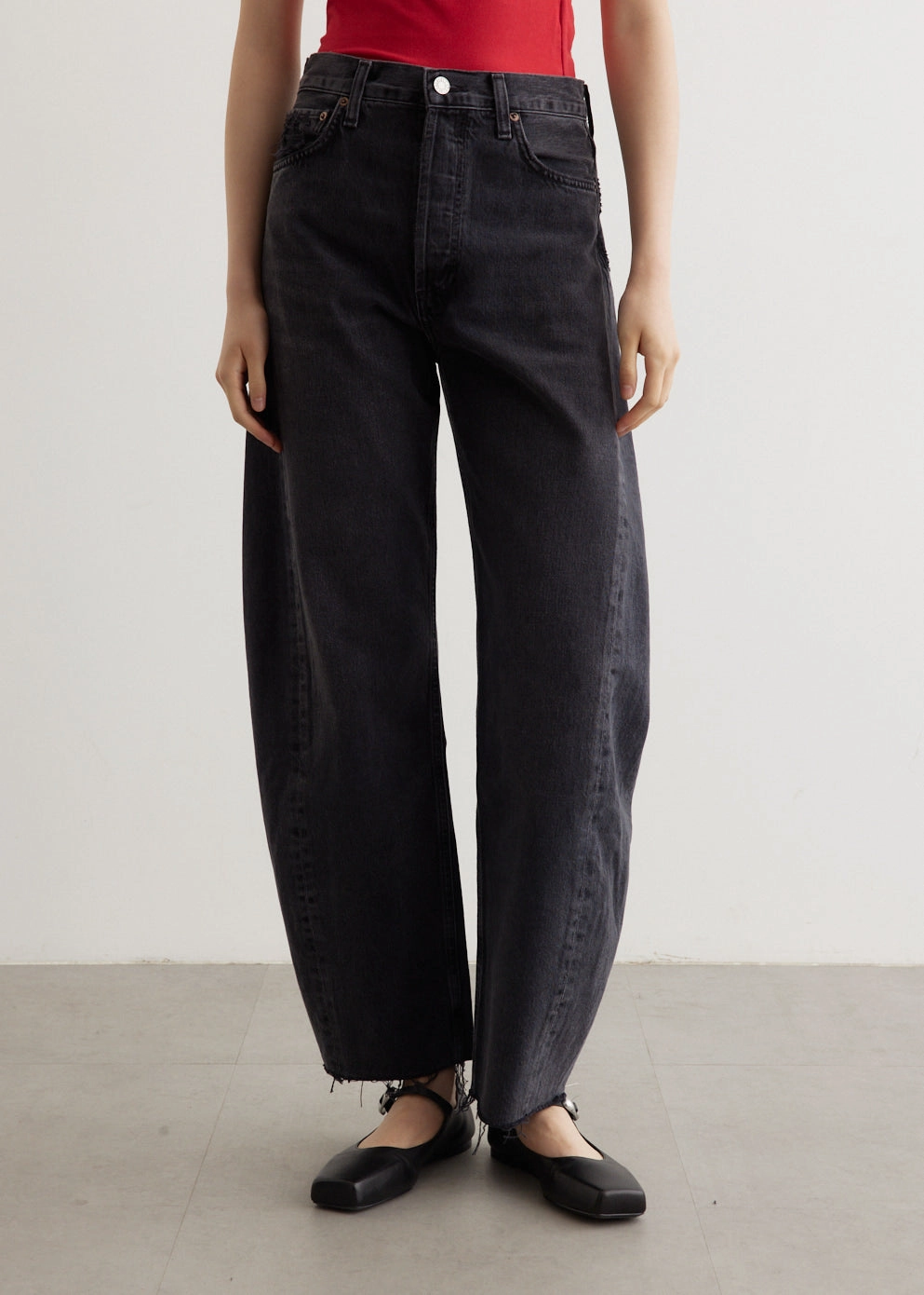 Luna Pieced Jeans Modern Minimalist Rainy Day Brunch Outfit Casual