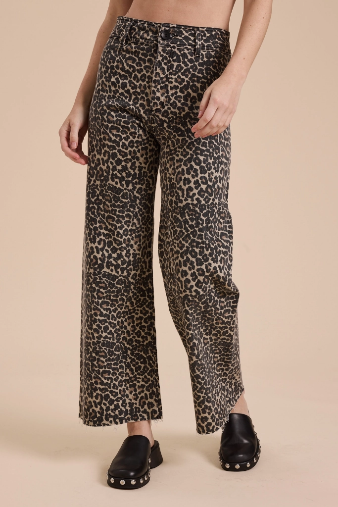 Simple Style Reagan Leopard Ankle Jean
