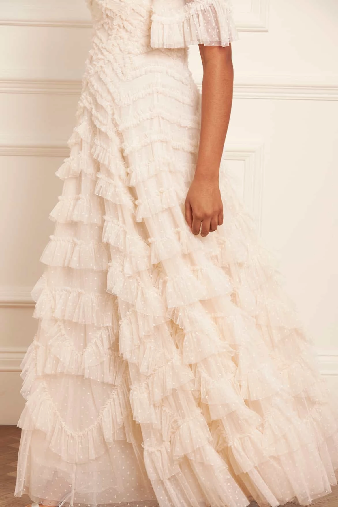 New Spirit Chic Style Wear Lana Off-Shoulder Gown