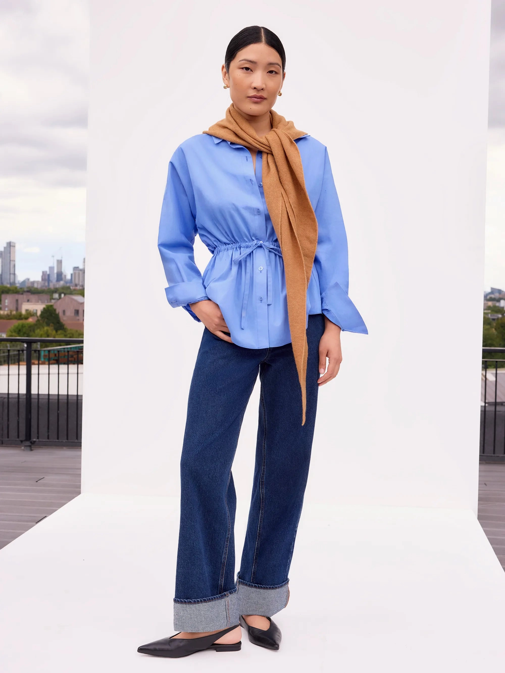 Snag Resistant Fabric MoistureWickingMaterial Blue Gathered Waist Shirt