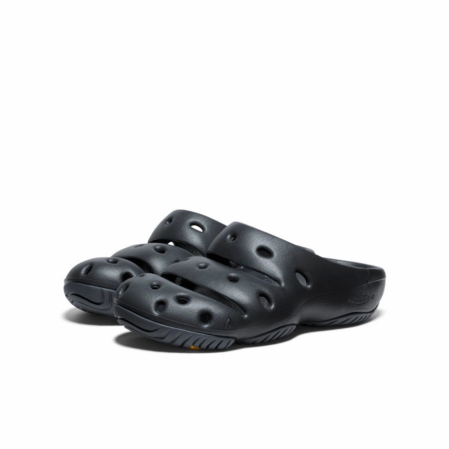 Men's Yogui Clog  |  Black/Magnet Reinforced Stress Points