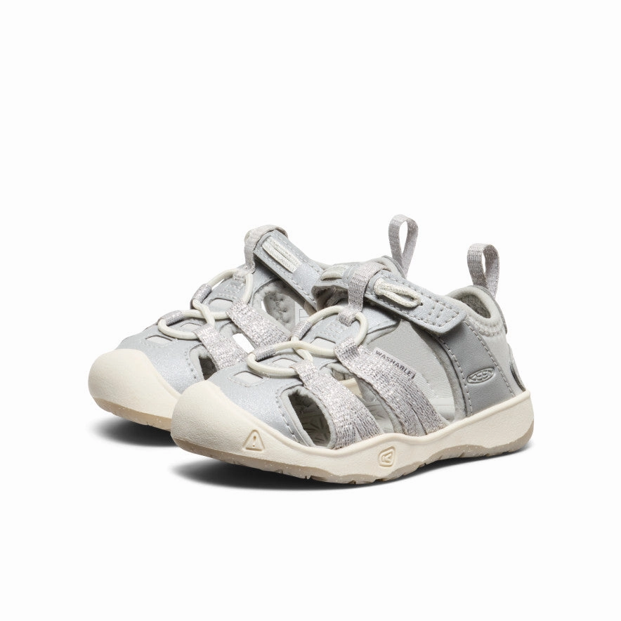 Comfy Outdoor Shoes Stretchable Material Toddlers' Moxie Sandal  |  Silver