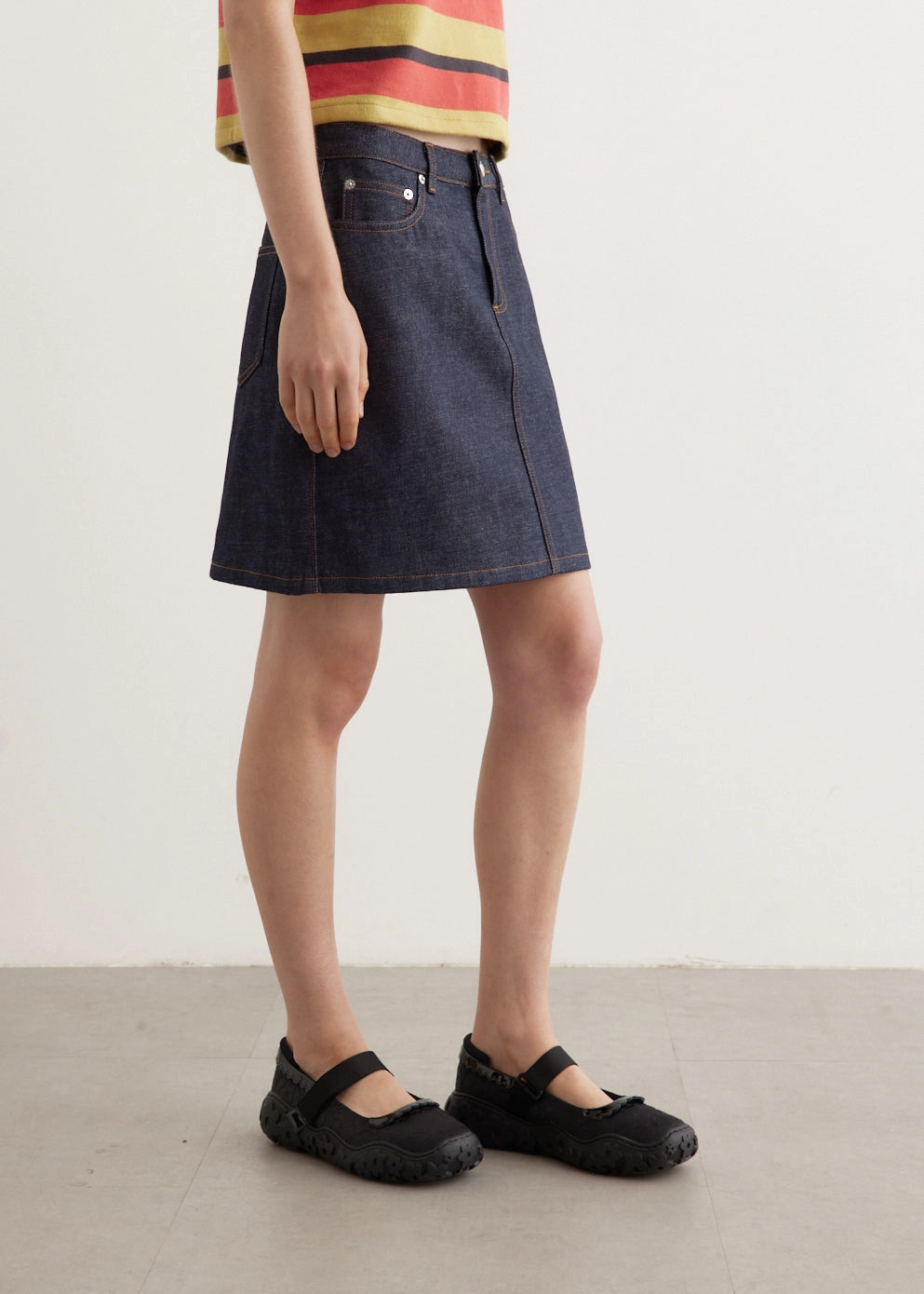 Unisex Fit Neutral Base Standard Skirt