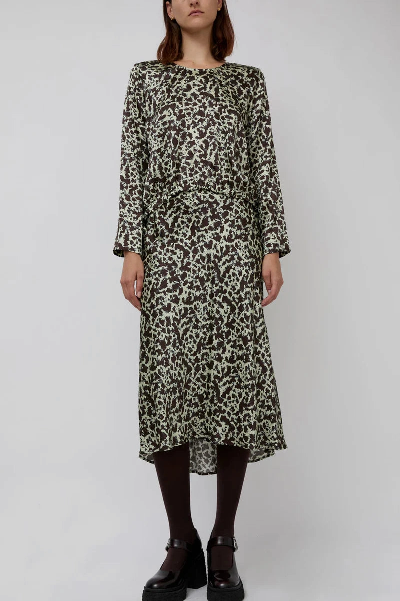 Mitta Skirt Stretchable Material