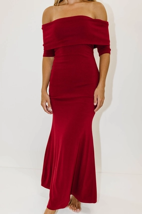 knee-length Monroe Half Sleeve Maxi Dress in Red - Bump Friendly