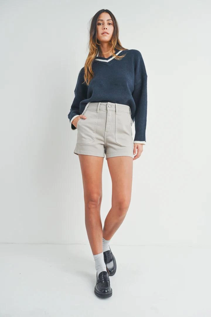 Just Black High Rise Utility Cargo Short Sharp Vibe Travel Outfit Casual Stretch