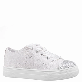 MONIKA-WHITE Neutral Colors Every Scene