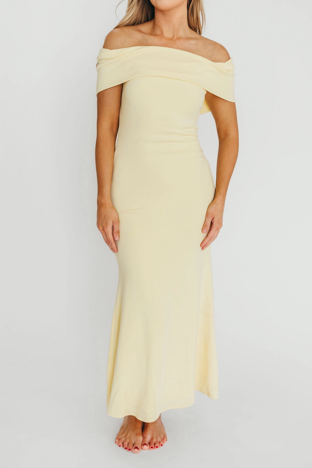 Aura Glow Subtle Comfort Monroe Dress in Butter Yellow - Bump Friendly