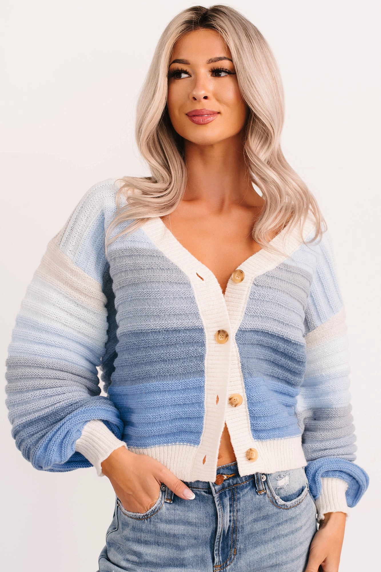 Active Urban Layer Versatile Styling Morning Breeze Ombre Striped Knit Cardigan (Blue)