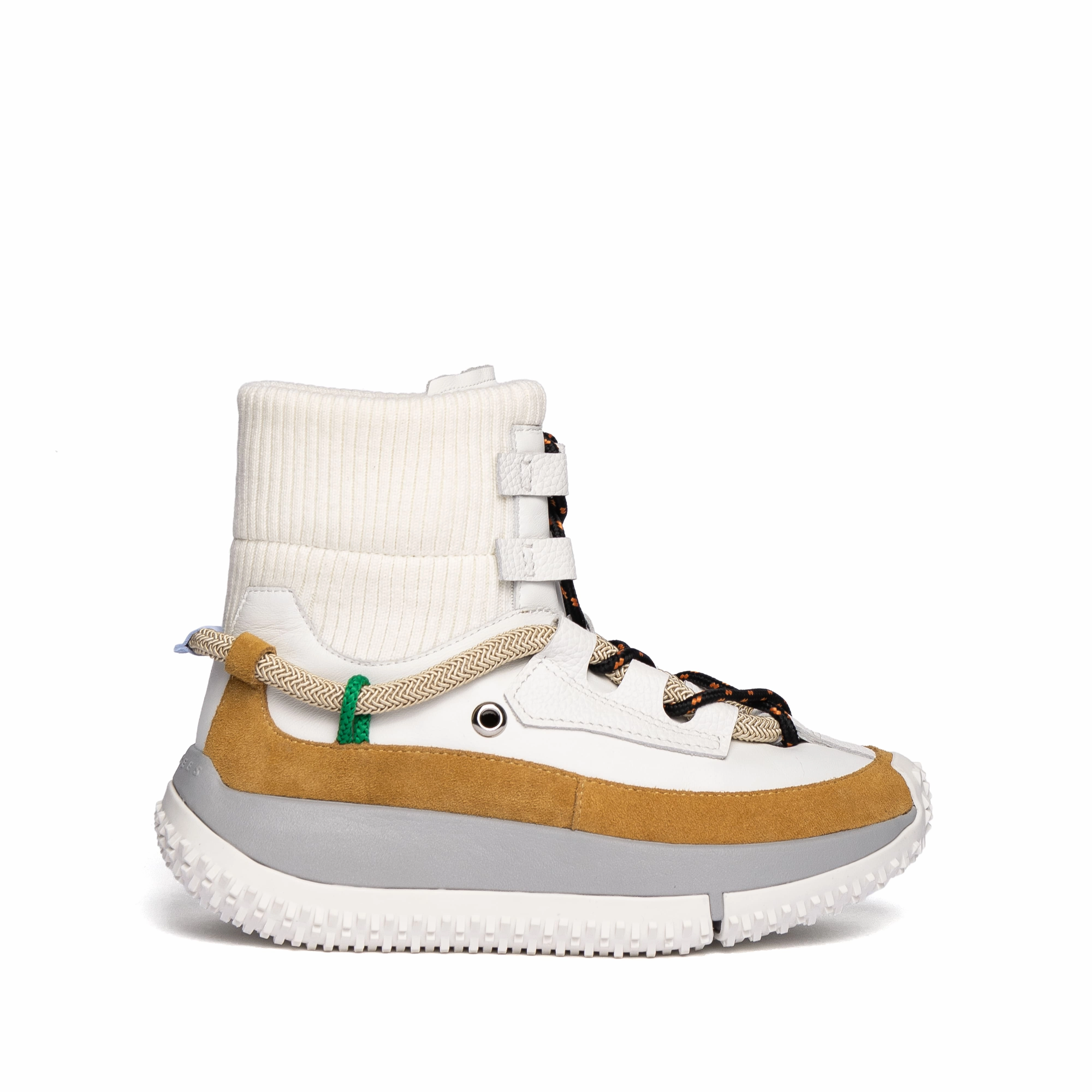 KAPOK LAVA WHITE Rugged Design Ice Road Korean Trend