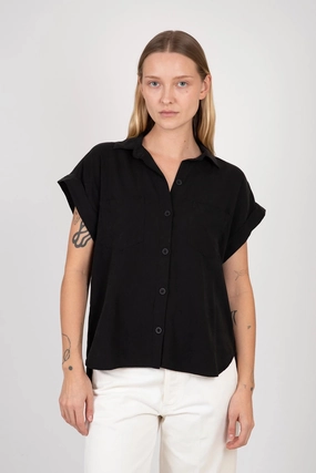 TaglessLabel Two Pocket Short Sleeve Shirt