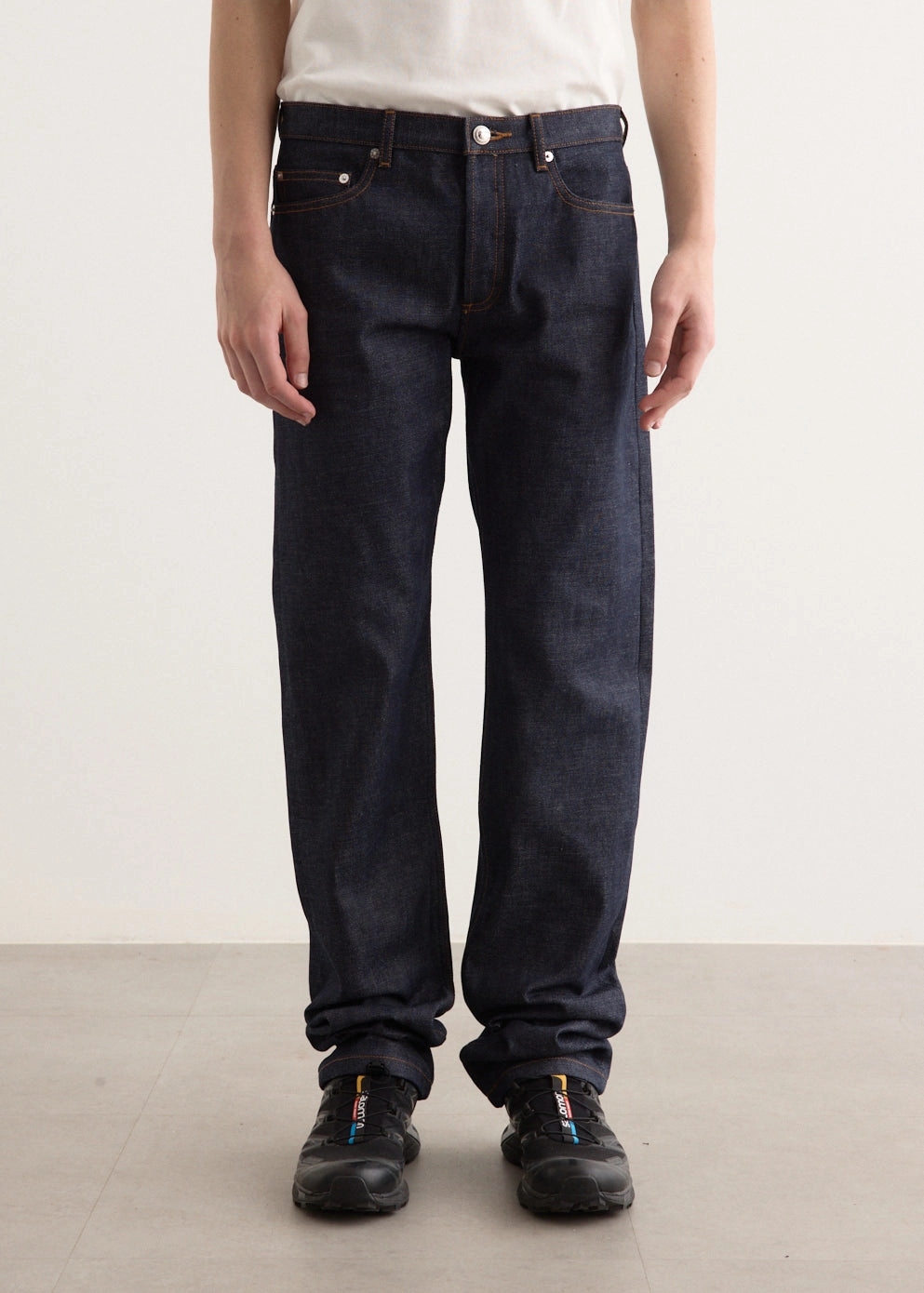 New Standard Jeans Clean Detail Smooth Lightweight