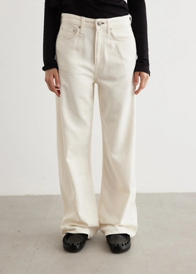 Trend Friendly Everyday Vibrant Featherweight Logan Wide Leg Jeans