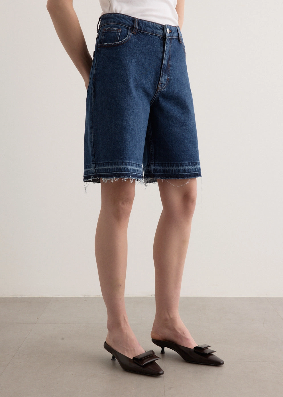 Nolie Short Curved Seam Construction Trend Setter Chill Outfit