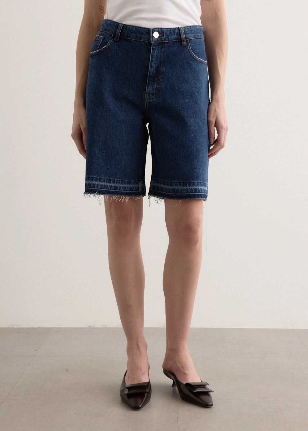 Contemporary Vibe Work Meeting Beach Day Nolie Short