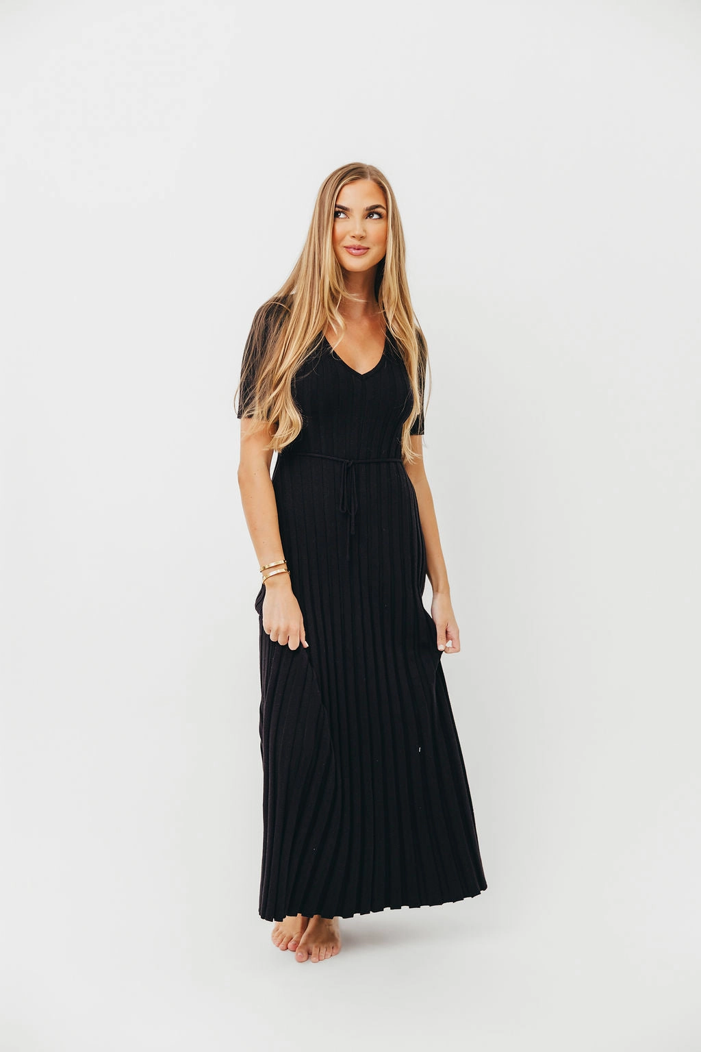Oakley Ribbed Maxi Dress in Black - Bump Friendly *Final-Sale* V Neckline