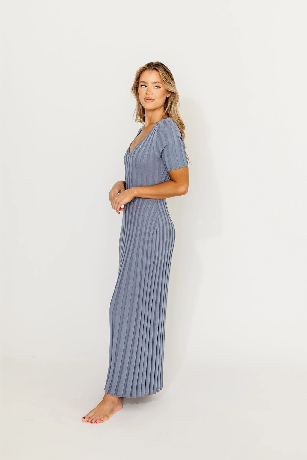Oakley Ribbed Maxi Dress in Dusty Blue - Bump Friendly *Final-Sale* Sporty Look
