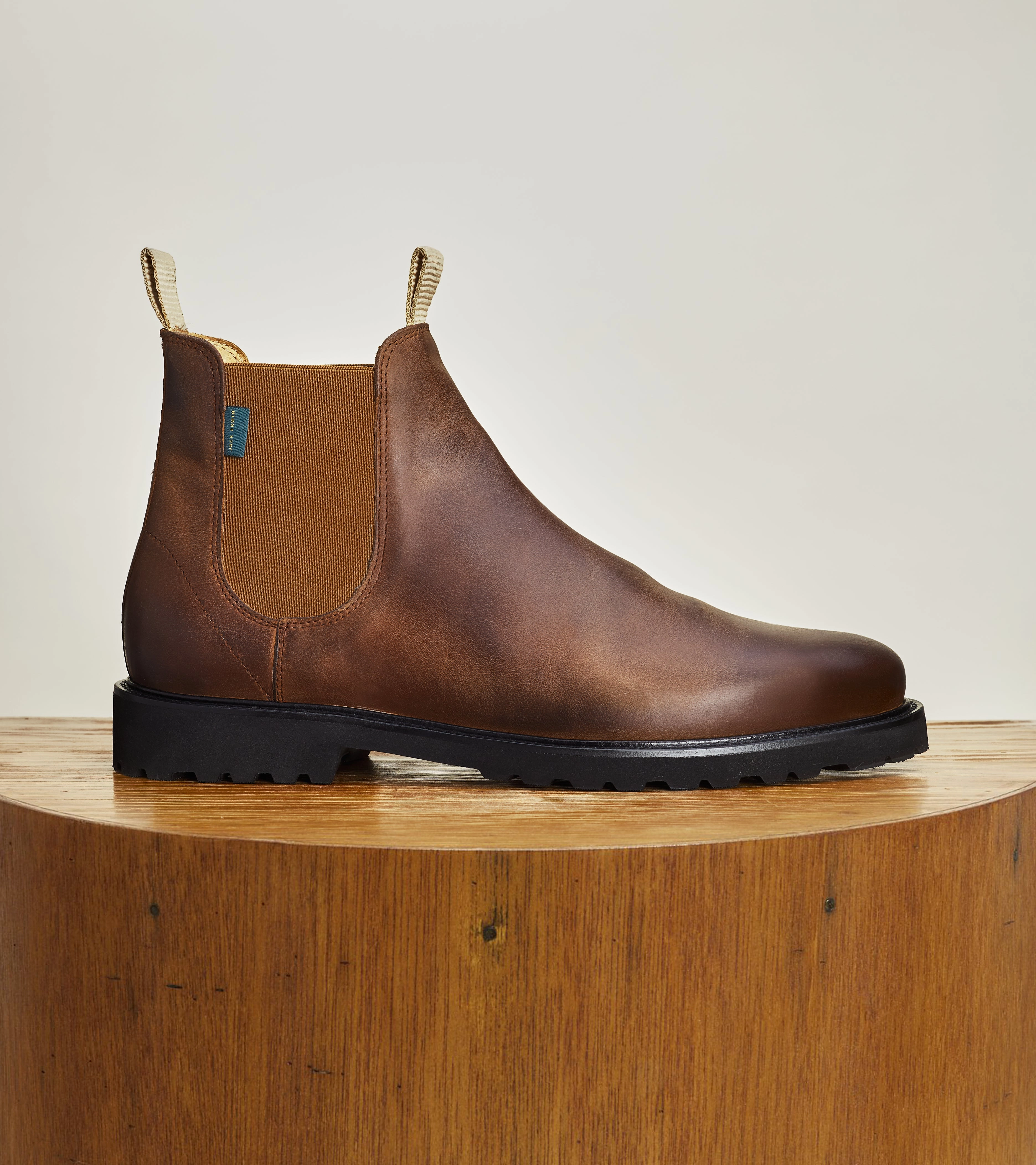 Ollie Subtle Finish Trendy