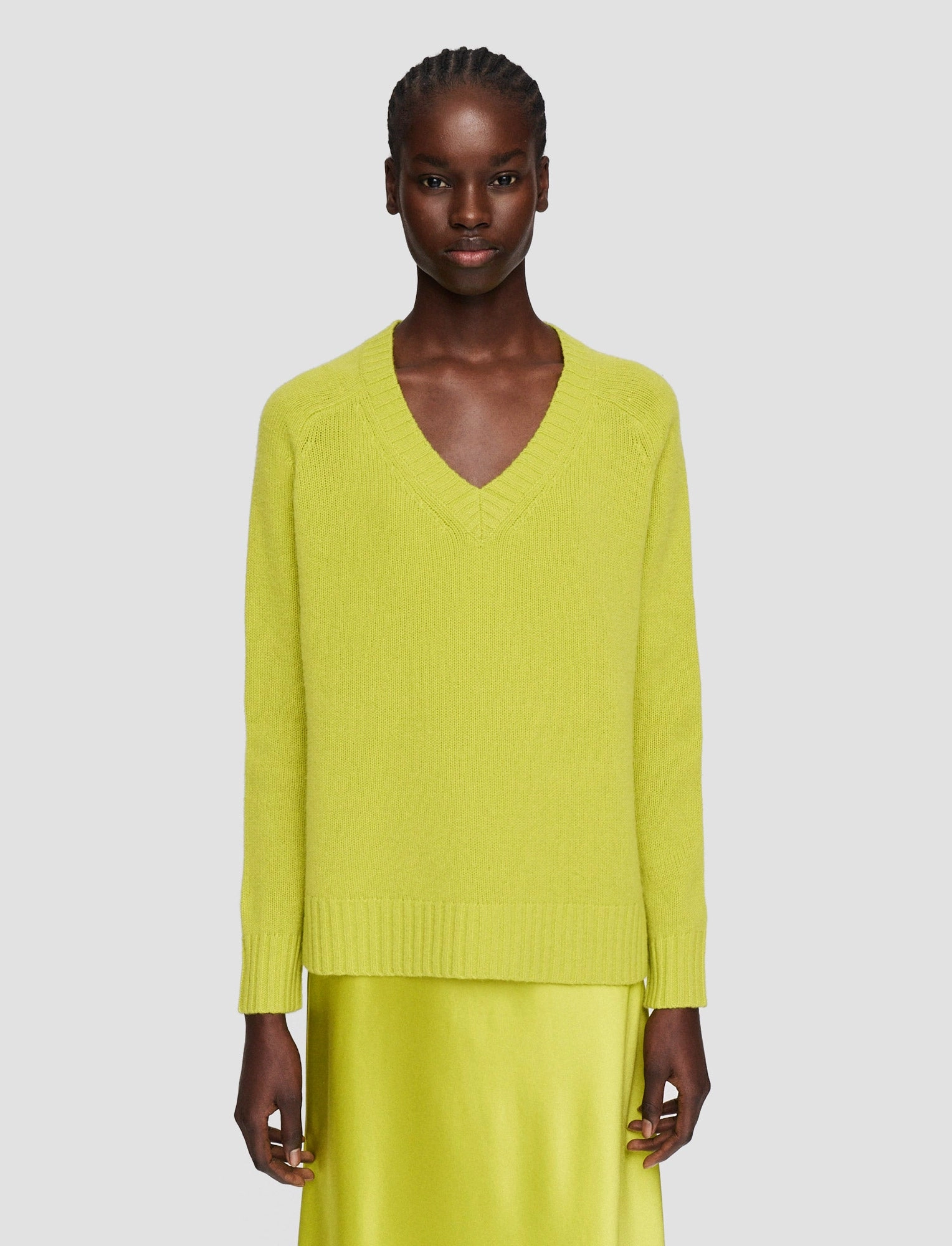 Gentle Tone Open Cashmere V Neck Jumper