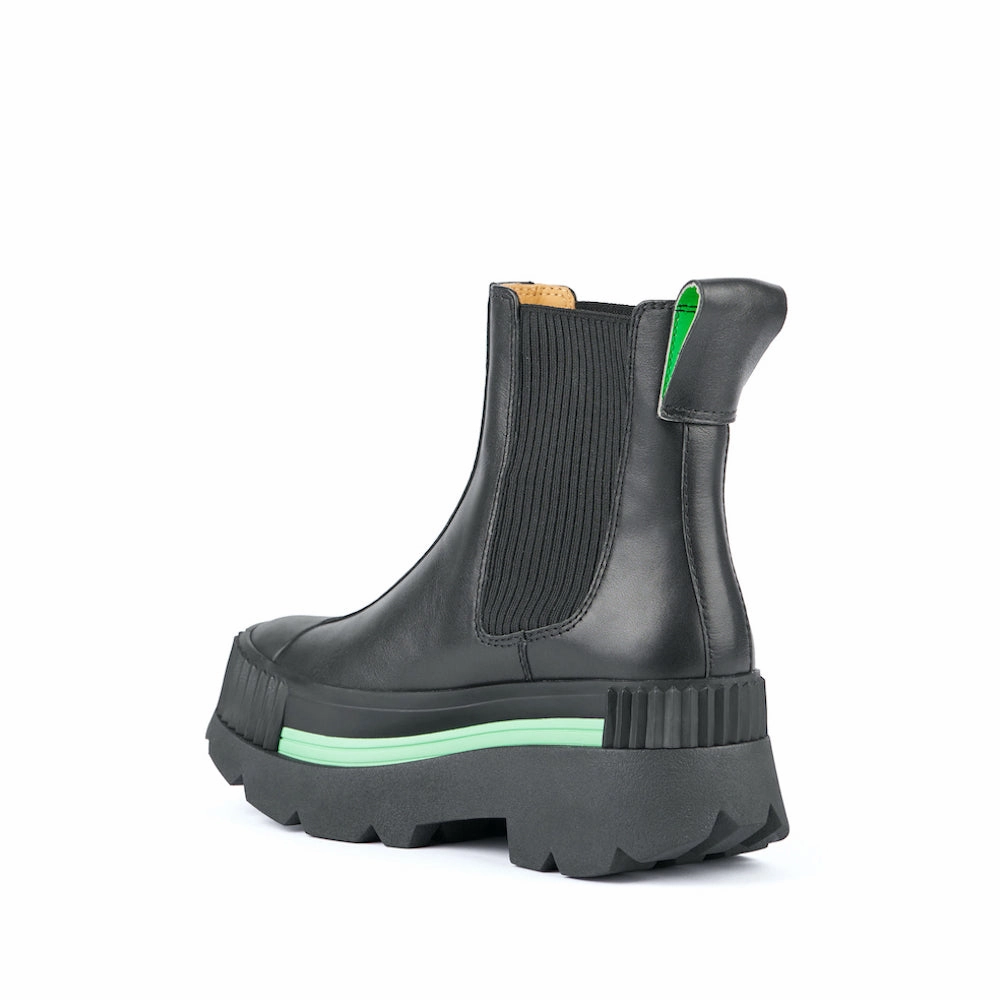 ESKER CHELSEA BLACK Rugged Built Winter Walker Tactile Grip Pattern