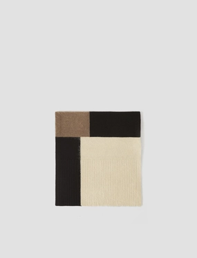 Overlay Wool Scarf Flexible Knit Construction Turtle Neck Variant