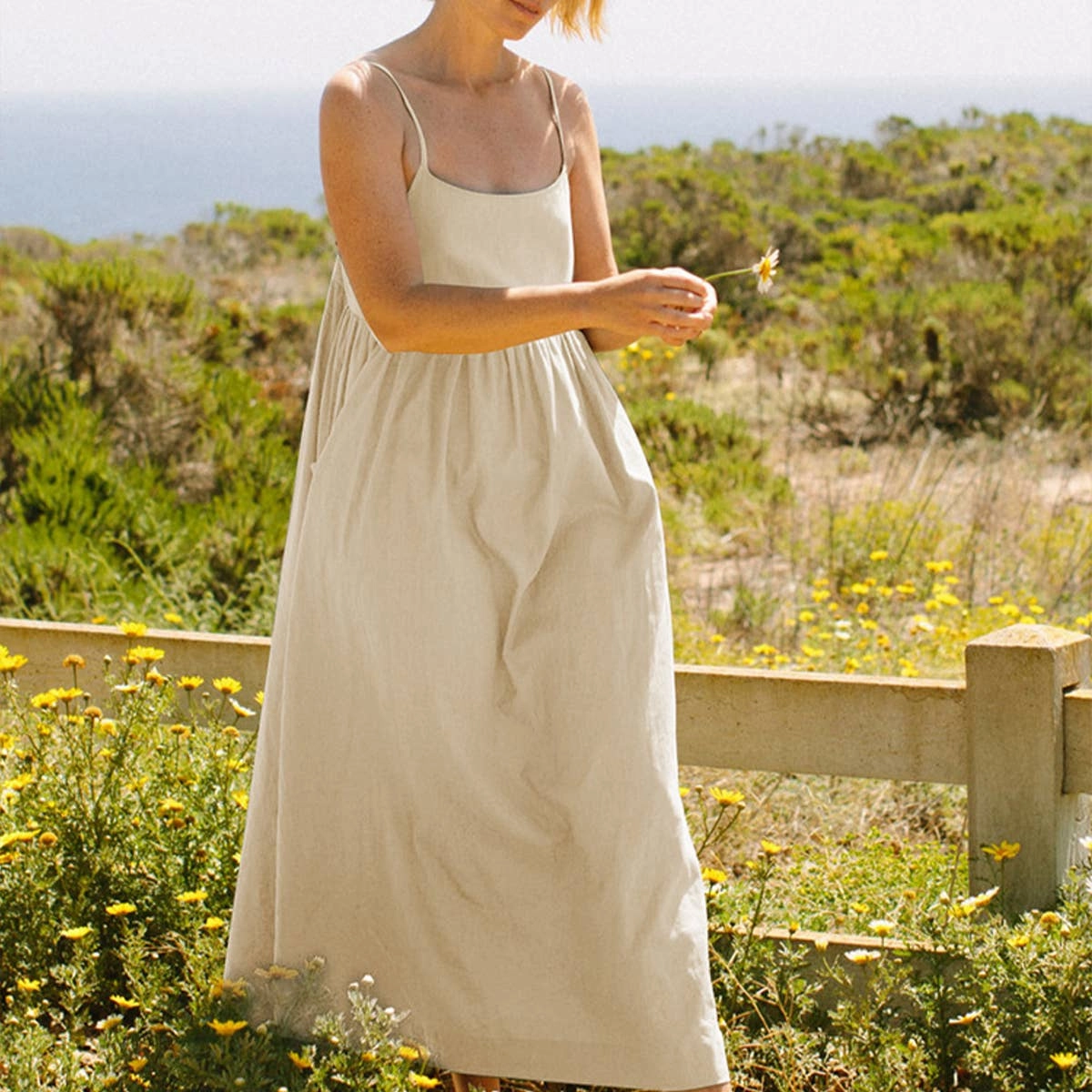 Delicate Mood COTTON SLIP DRESS WITH LARGE POCKETS_CWDMD2171