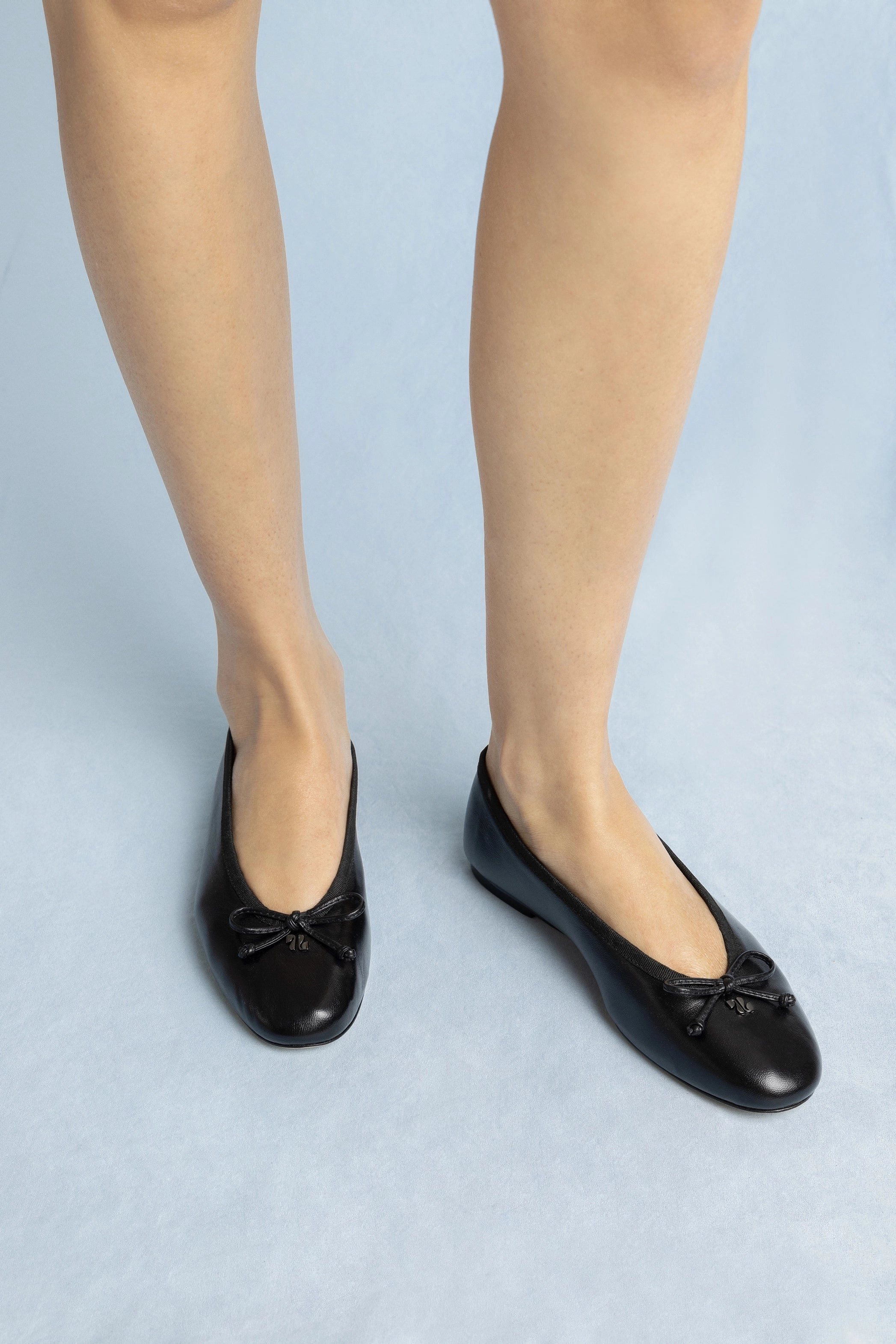 Pavlova Ballet Flat In Black Leather Open Glow Tide Path