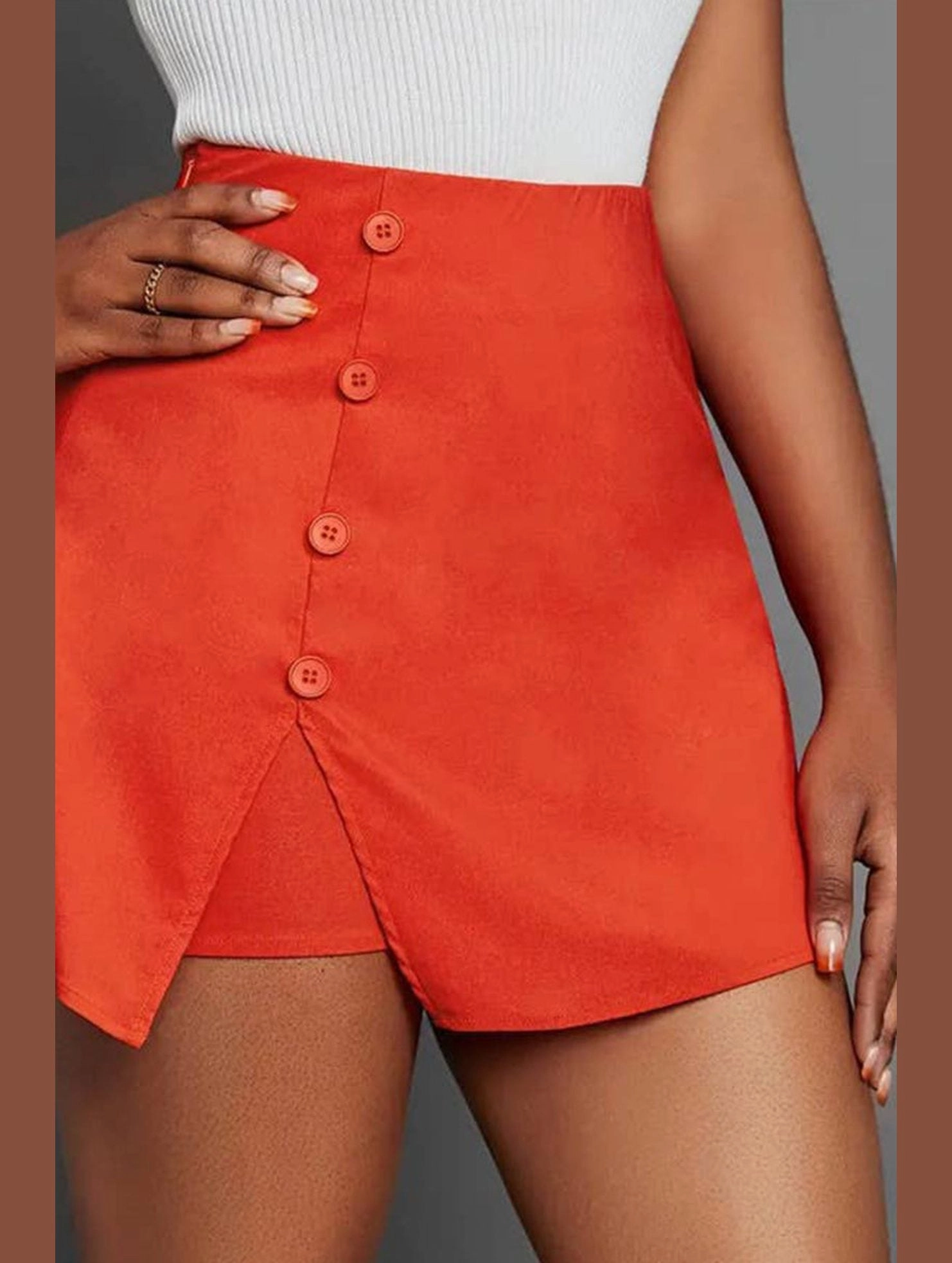 BUTTON-EMBELLISHED SOLID COLOR SPLIT SKIRT_CWBSS0181 Reflective Safety Details