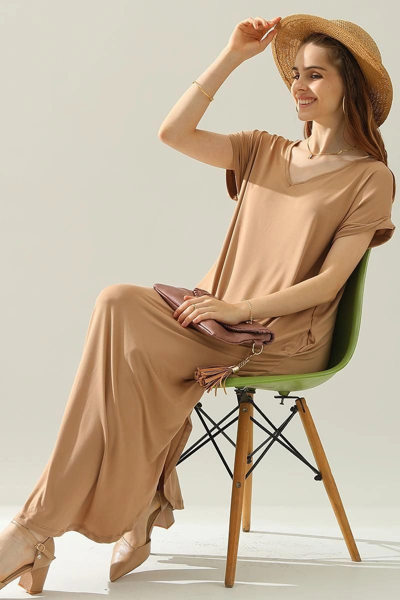 Flexible Style SHORT SLEEVE V-NECK MAXI DRESS WITH SIDE SLIT