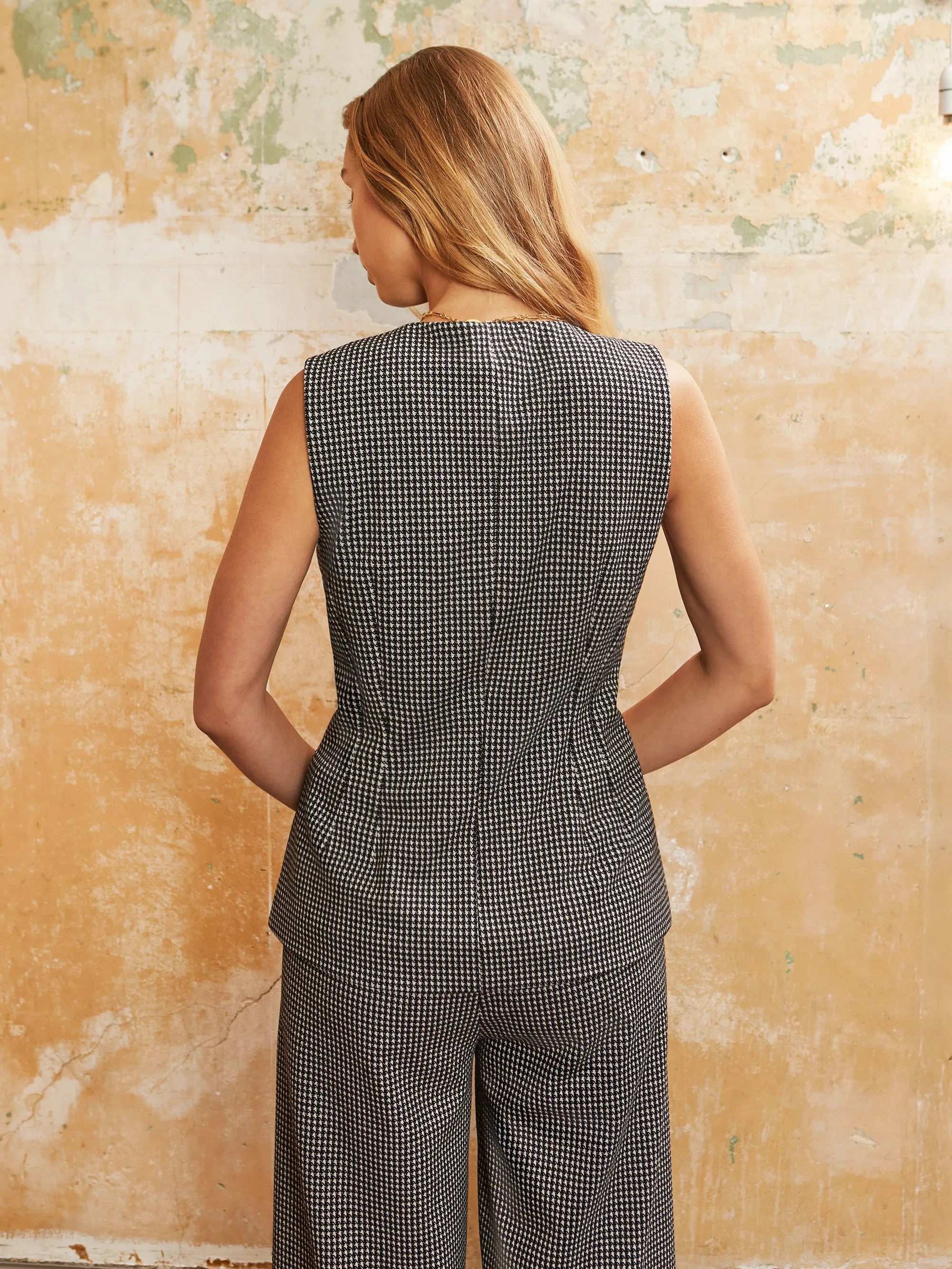 ReflectiveTrimDetails Petite Houndstooth Waistcoat