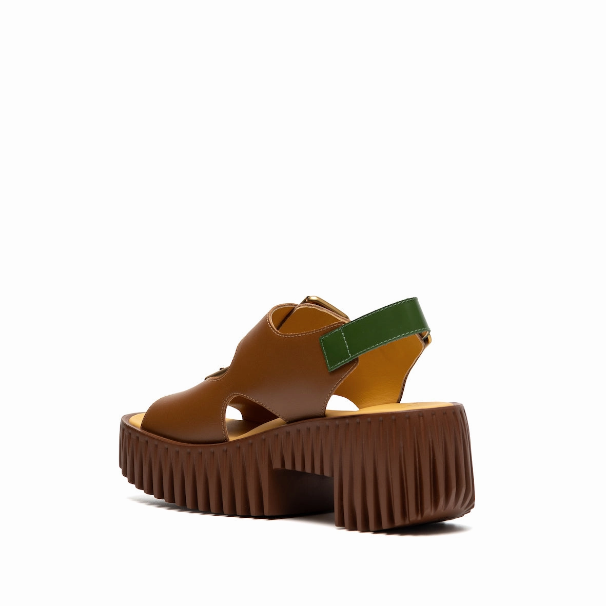 PLIA ASTRA BROWN Flex Groove Engineering Chic Walk