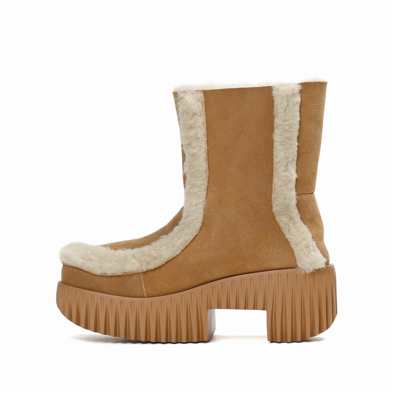 Anti Slip Traction Mud Resistant Weekend Wanderer PLIA FERO CAMEL