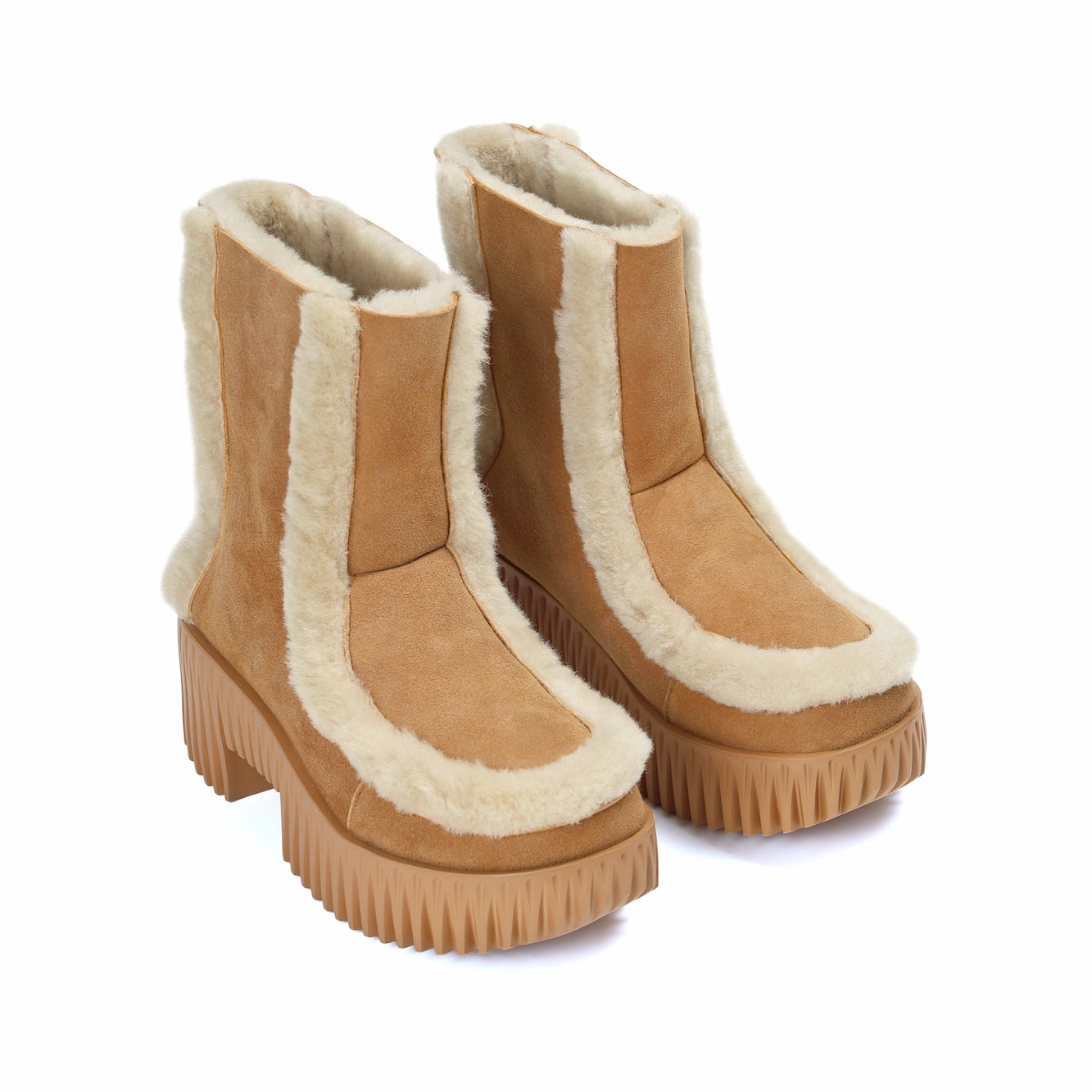 PLIA FERO CAMEL Non Slip Tread Pattern