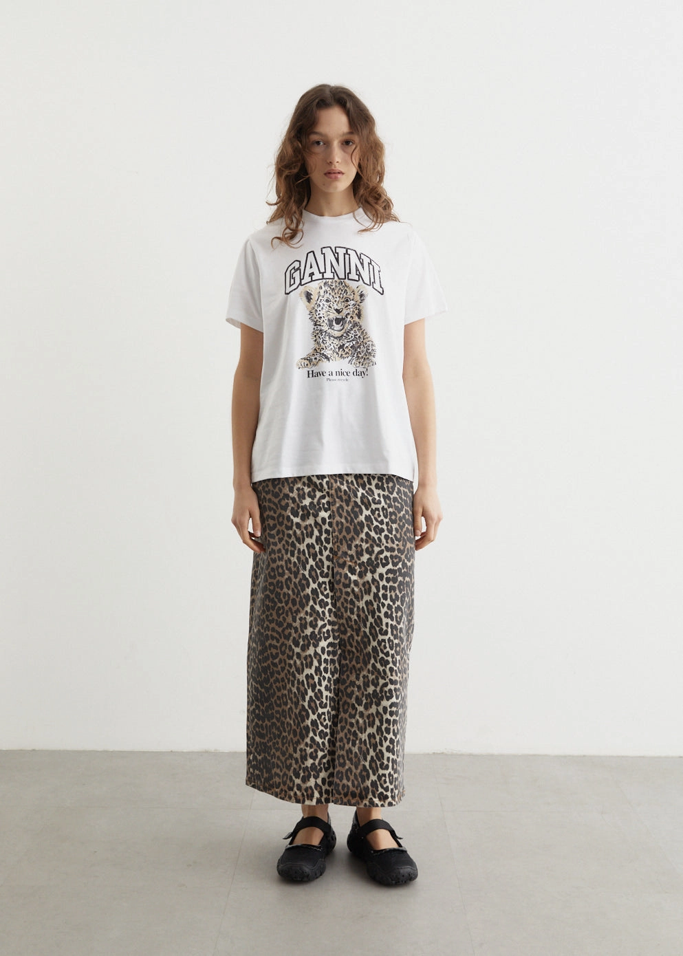 Low Maintenance Denim Streetwear Fan Evening Stroll Elegant Print Denim Maxi Slit Skirt