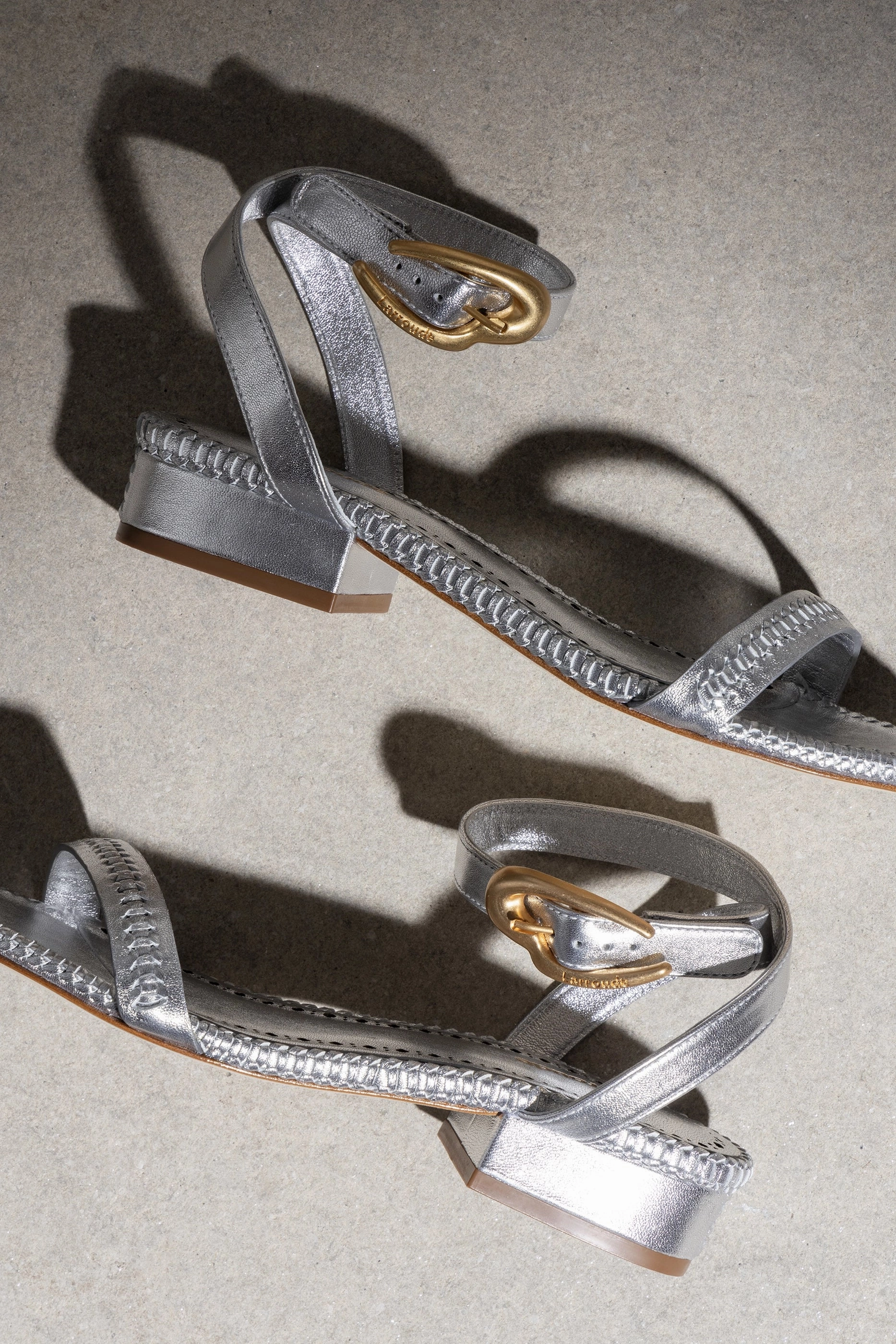 Verona Flat Sandal In Silver Metallic Leather Reinforced Seams Hidden Spot