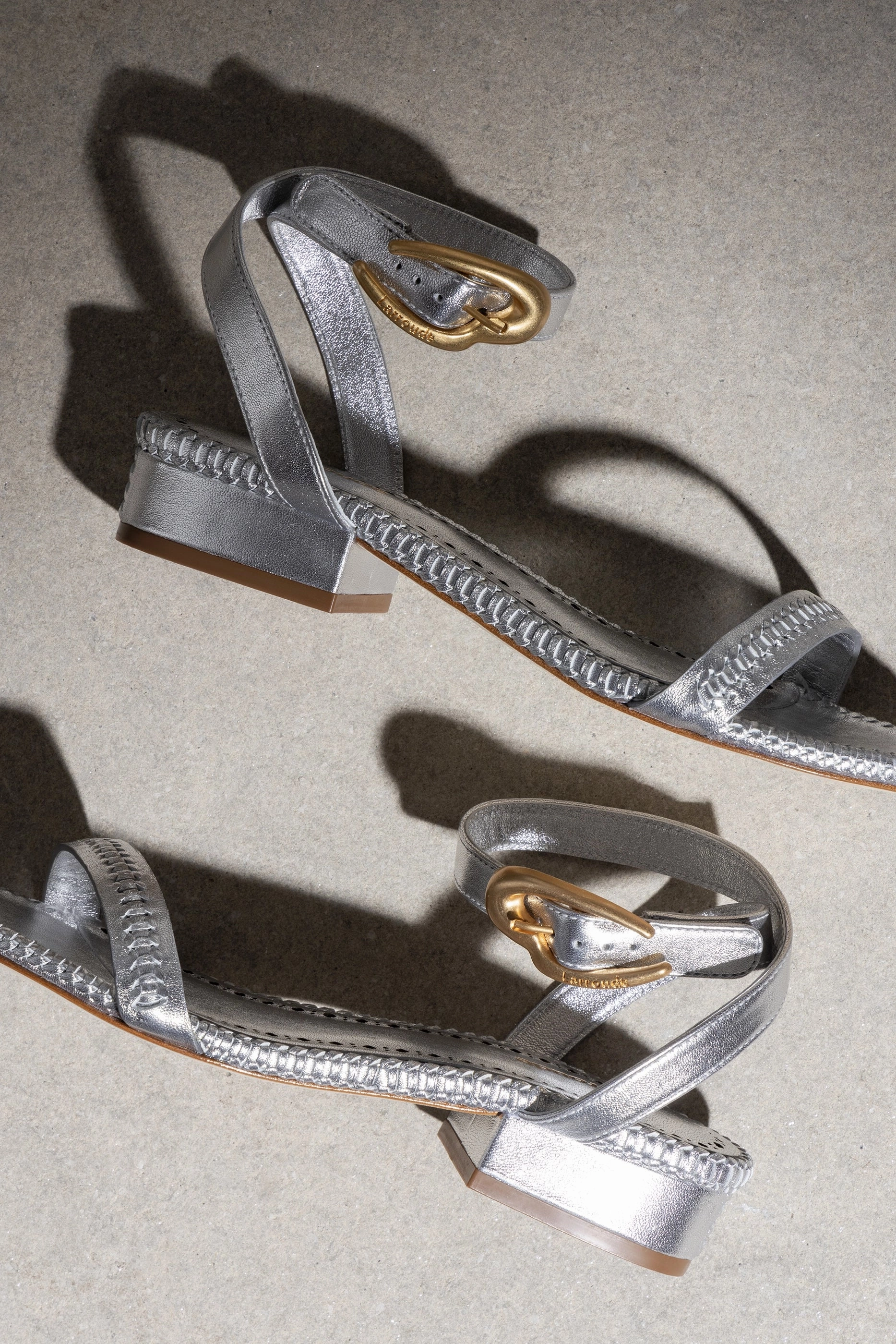 Leather Upper Verona Flat Sandal In Silver Metallic Leather
