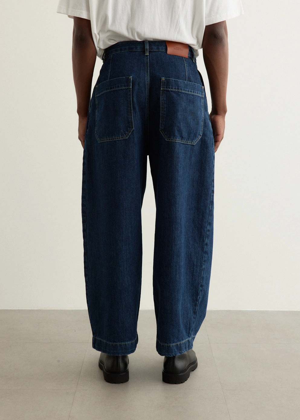 Puch Single Pleat Pant Family Style Minimalist Style Date Night