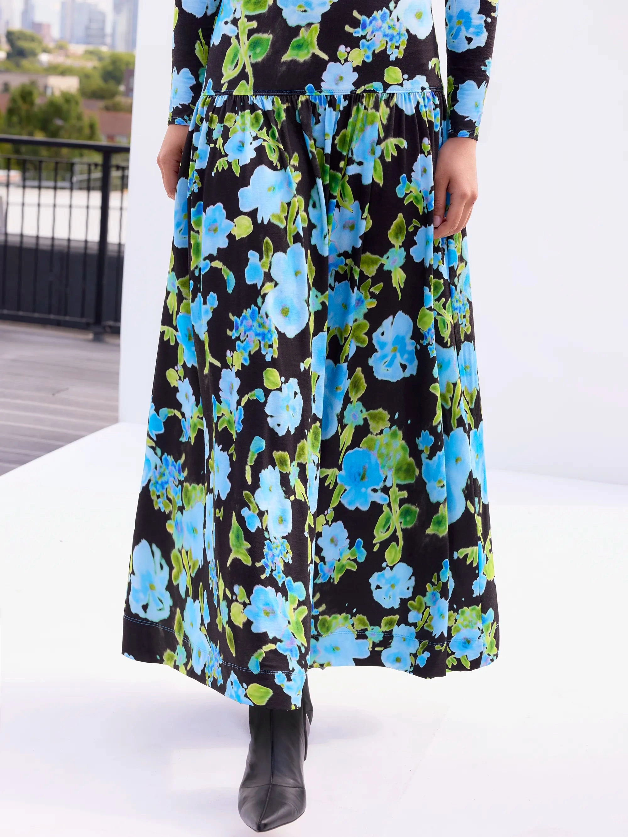 Rural Charm hypoallergenic Blue And Green Floral Dropped Waist Jersey Dress
