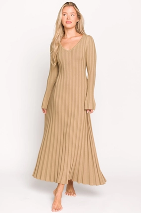Hadley Long Sleeve V-Neck Knit Maxi Dress in Espresso Art Inspired