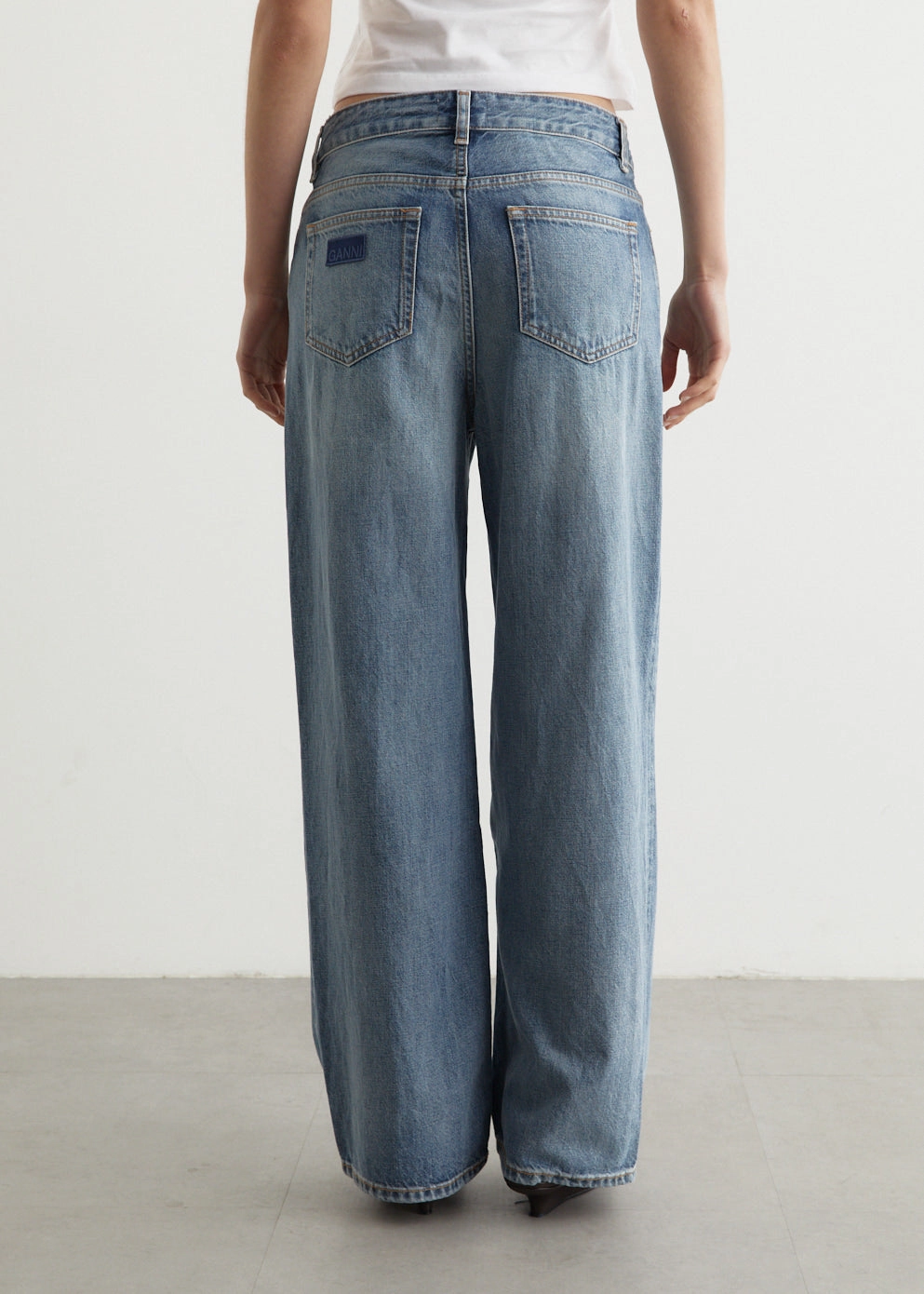 Winter Warmth Sustainable Rigid Denim Izey Jeans 32"