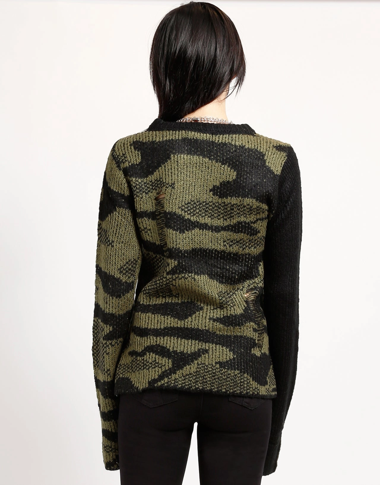 RawHemDetail RAG SWEATER CAMO