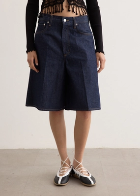 Comfortable Outfit Travel Outfit Evening Stroll Minimalist Nolan Shorts