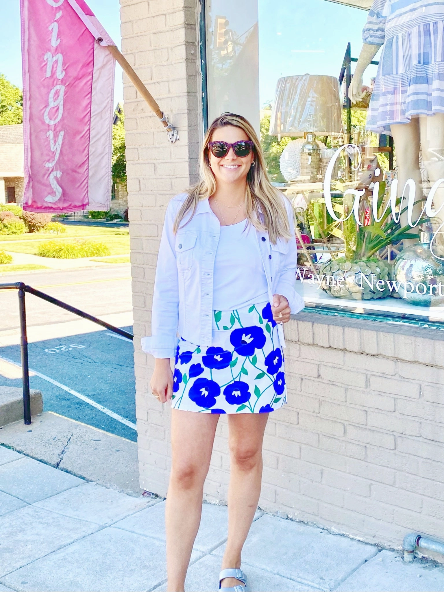 Unstructured Silhouette LightweightDesign Razi Skort Pop Art Flower