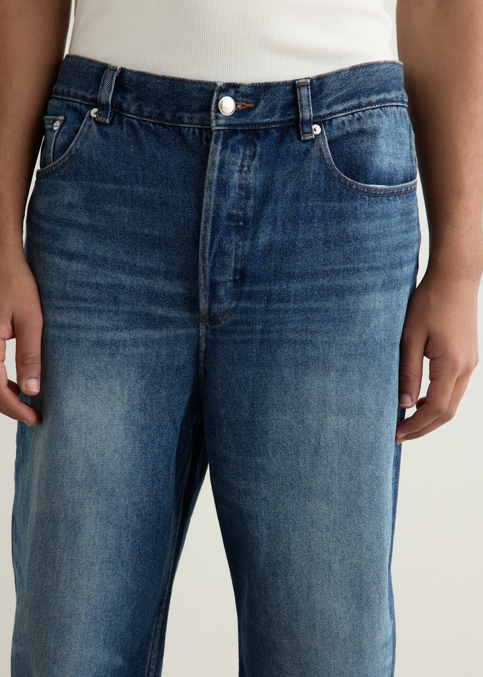 Minimalist Daily Wear Loose Solal Jeans