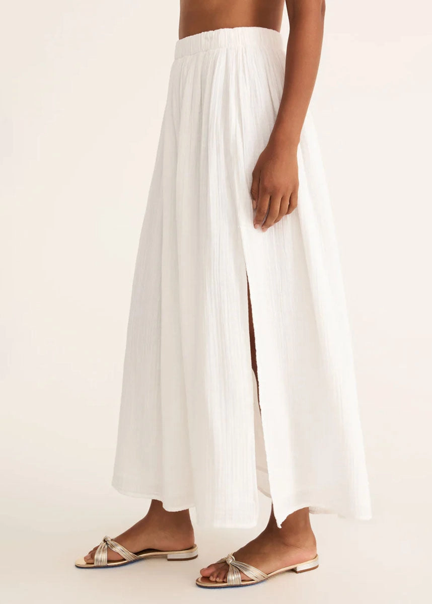 Reina Airy Skirt - White Seamless Design Elastic Free Cuffs