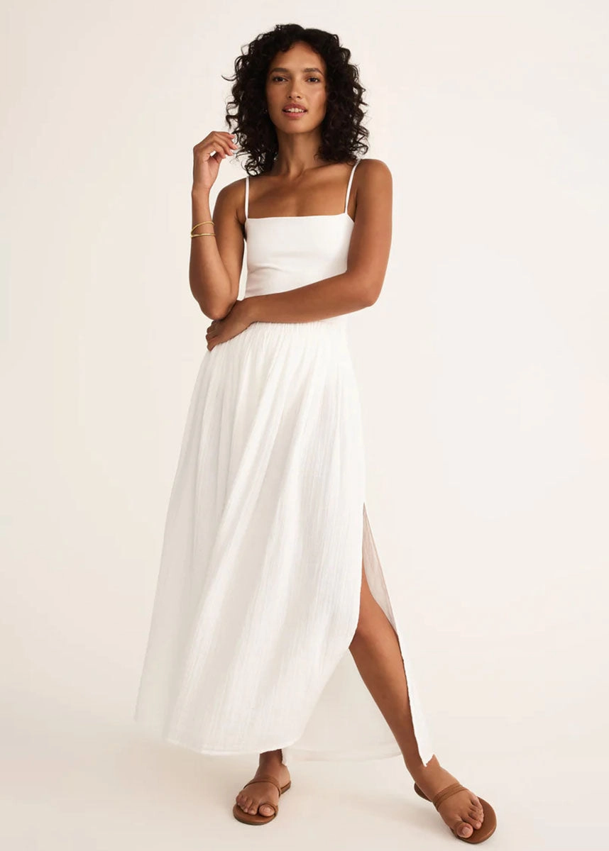 Reina Airy Skirt - White Flattering Style