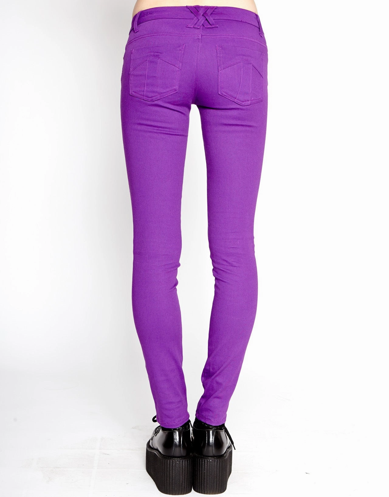 T-BACK JEAN PURPLE Suitable Outfit Evening Stroll Athlete Fit
